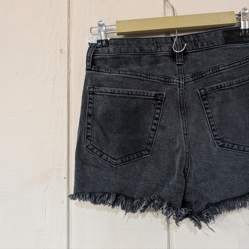 Hollister Ultra High Rise Mom Shorts Distressed Black - Picture 9 of 12